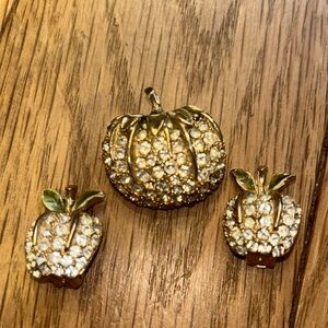 Vintage Gold and Crystal Brooch & earrings.  Circa 1980 or earlier.Estate item.